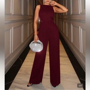 Wide-Leg Jumpsuit in Burgundy